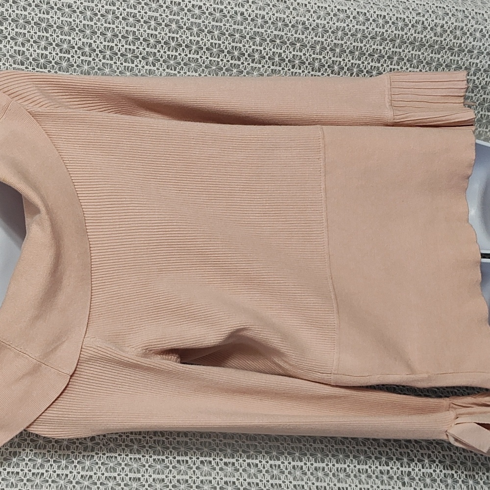 Chic Off-Shoulder Blush Sweater - Picture 5 of 12